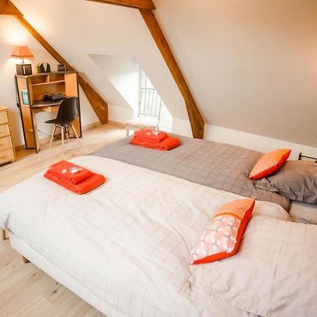 La Petite Maison Pres De L'Eglise Meillac Kültér fotó